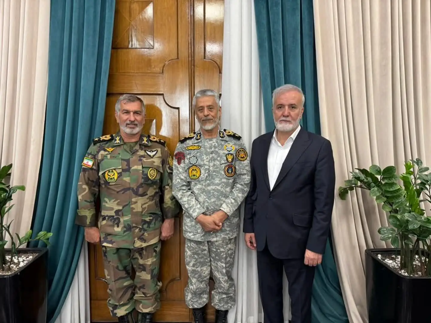 فصل جدید همکاری ارتش و شهرداری شیراز؛ اراضی پادگان‌ها برای گسترش «ریه‌های سبز» شهر آزاد می‌شوند