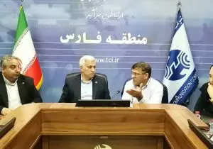 محمودی در جلسه بررسی روند اجرای برگردان مخابرات منطقه فارس: پروژه ملی برگردان کابل‌های مسی به فیبر نوری فصل جدیدی در ارتباطات فارس رقم می‌زند