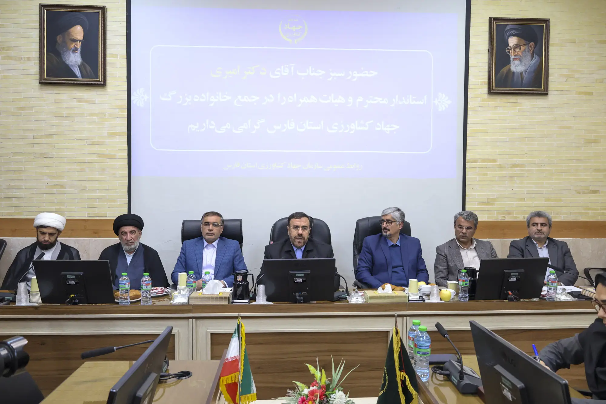 نظارت دقیق بر ۱۳ هزار فروشگاه توزیع‌کننده کالاهای اساسی در سطح استان فارس