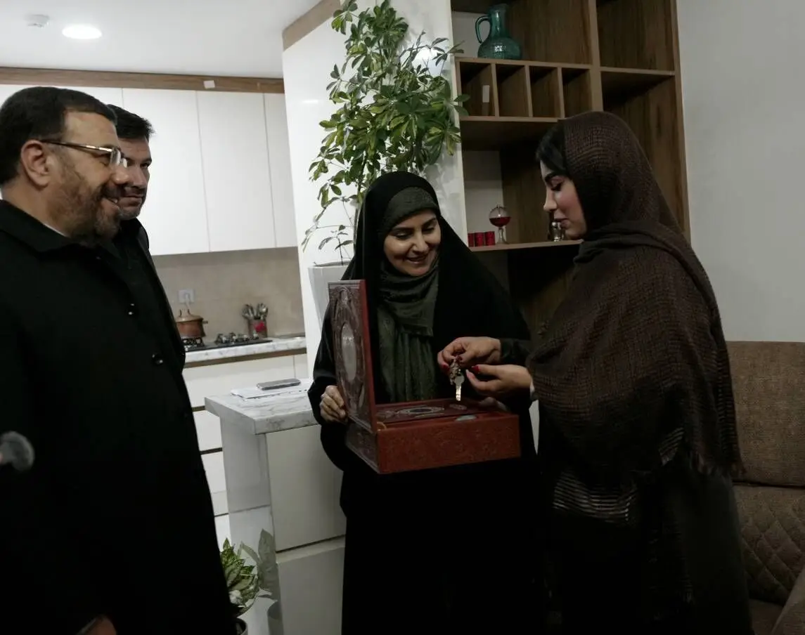 افتتاح بیش از ۱۲ هزار واحد مسکونی و ۱۲۰ کیلومتر بزرگراه در فارس با حضور وزیر راه و شهرسازی