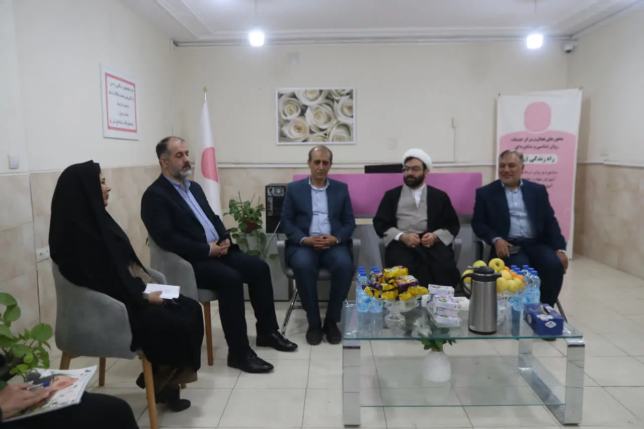 معاون فرهنگی کمیته امداد کشور از کلینیک مشاوره تخصصی «رُز» فارس بازدید کرد