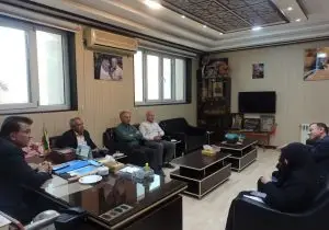 برگزاری نشست مشترک کمیته امداد و بنیاد مسکن برای تأمین مسکن دهک‌های کم‌درآمد در ایج و استهبان