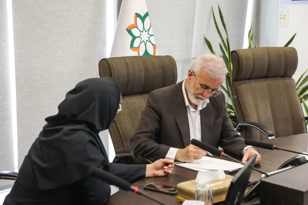 از تکریم تا توسعه؛ شهردار شیراز پای حرف مردم؛ احصای مطالبات در فضایی