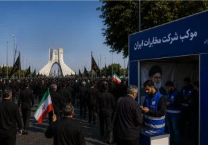خدمات‌رسانی مواکب مخابرات در مراسم وداع و تشییع آقای شهید ایران