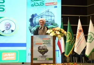 از ساخت گلخانه تا صادرات؛ تأکید امام جمعه شیراز بر تکمیل زنجیره تولید و احیای «هویت ایرانی» در بازارهای جهانی