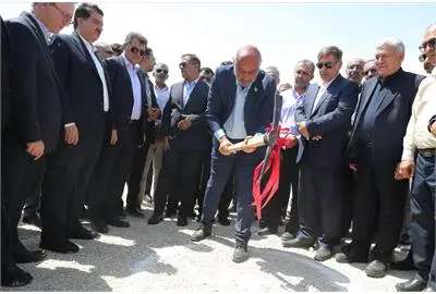 کلنگ‌زنی فاز دوم نیروگاه خورشیدی فیروزآباد با مشارکت بخش خصوصی