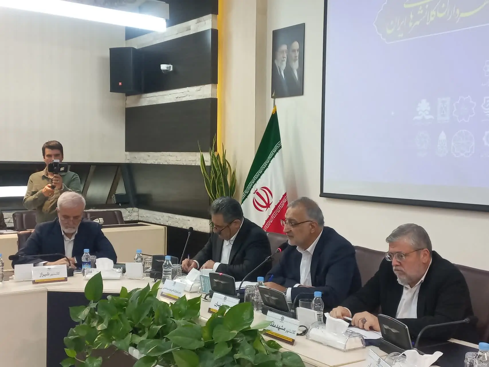 تسهیل سرمایه‌گذاری و افزایش واگن‌های مترو؛ اولویت‌های جدید مدیریت شهری شیراز