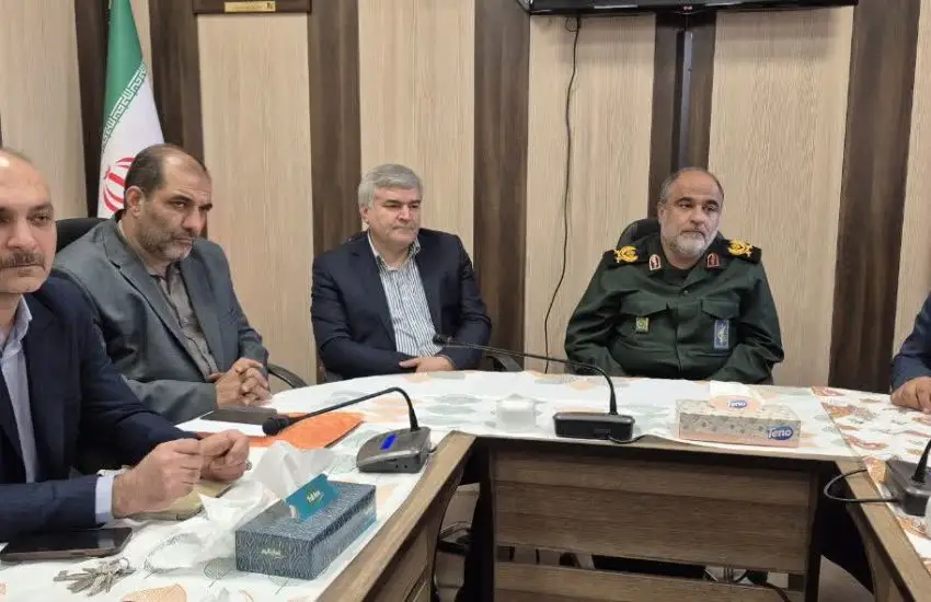 تشکیل جلسه ستاد پشتیبانی «جنگ رمضان» اصناف فارس با هدف جمع‌آوری کمک‌های اصناف