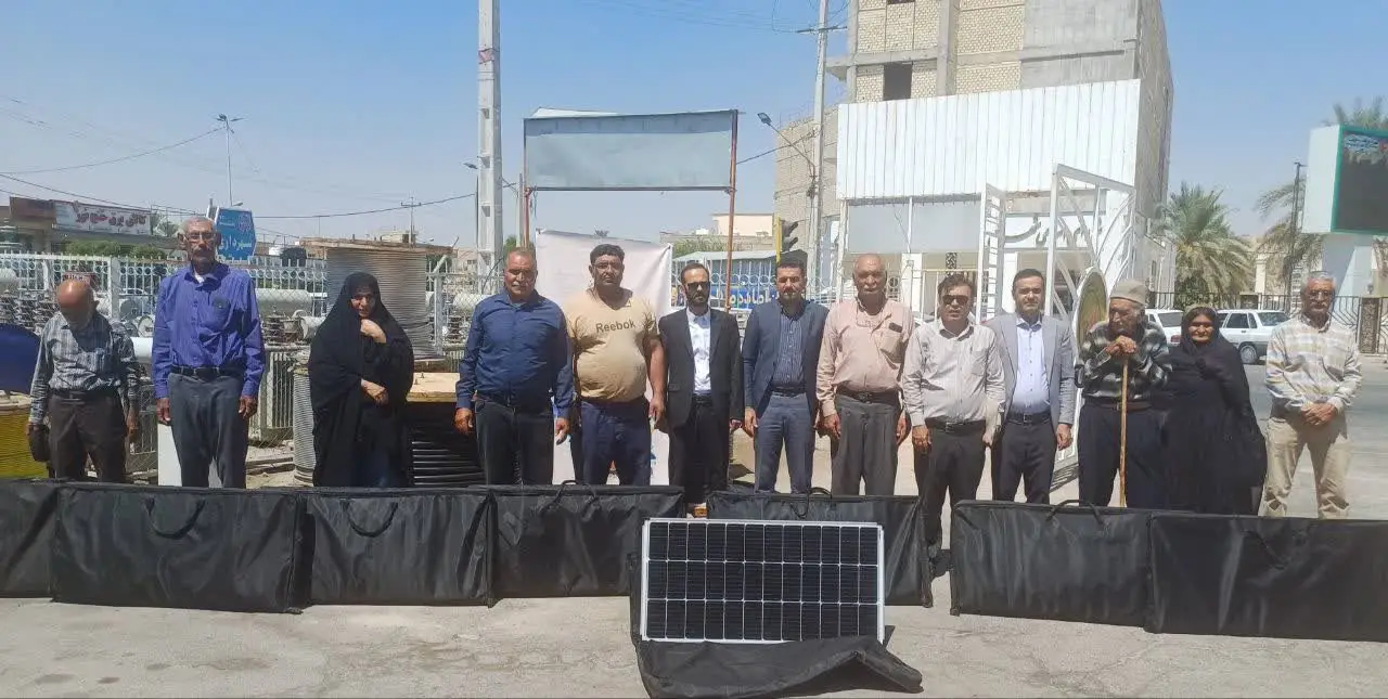 برق‌رسانی پاک به عشایر خنج؛ ۷۰ سامانه خورشیدی قابل حمل توزیع شد