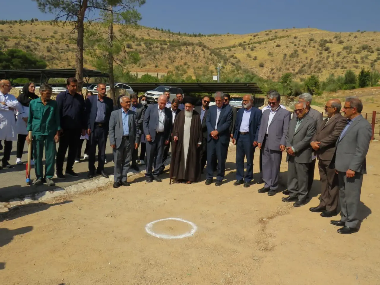 طرح توسعه خدمات درمانی در مجاورت بیمارستان مادر و کودک غدیر کلنگ‌زنی شد